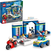 Picture of LEGO-City Police-Police Station Chase